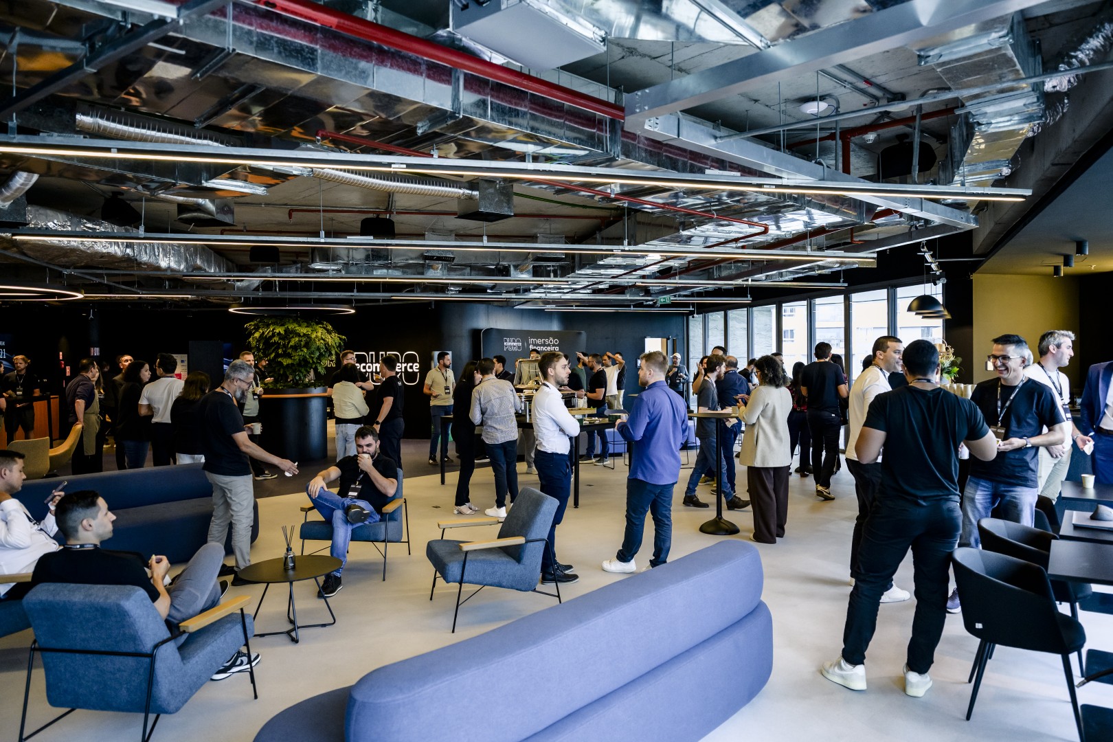 Detalhe do ambiente do Hub Ecommerce Puro