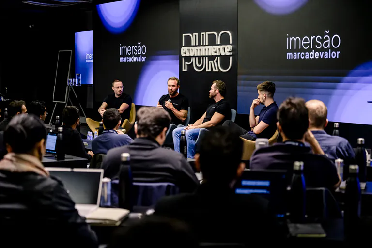 Turma reunida na sala durante a imersão